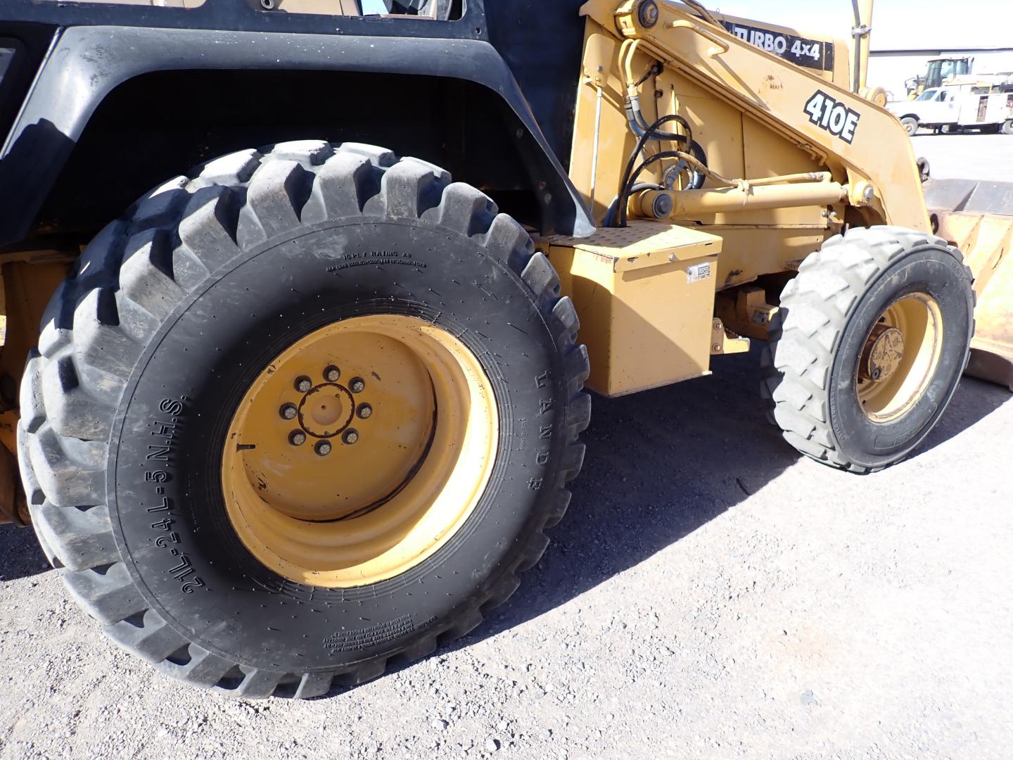 ./imagenes/INVOICE/2019/7599/RETROEXCAVADORA 410E (9).JPG